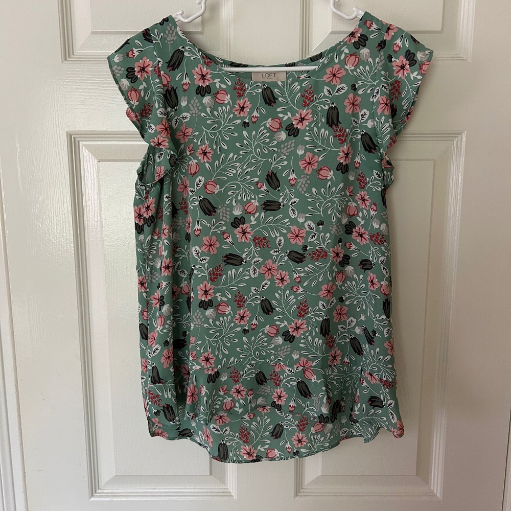 Loft Women's Floral Mint Green Pullover Ruffle Sleeve Blouse size S